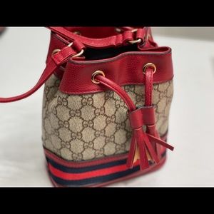 GG MINI BUCKET BAG
